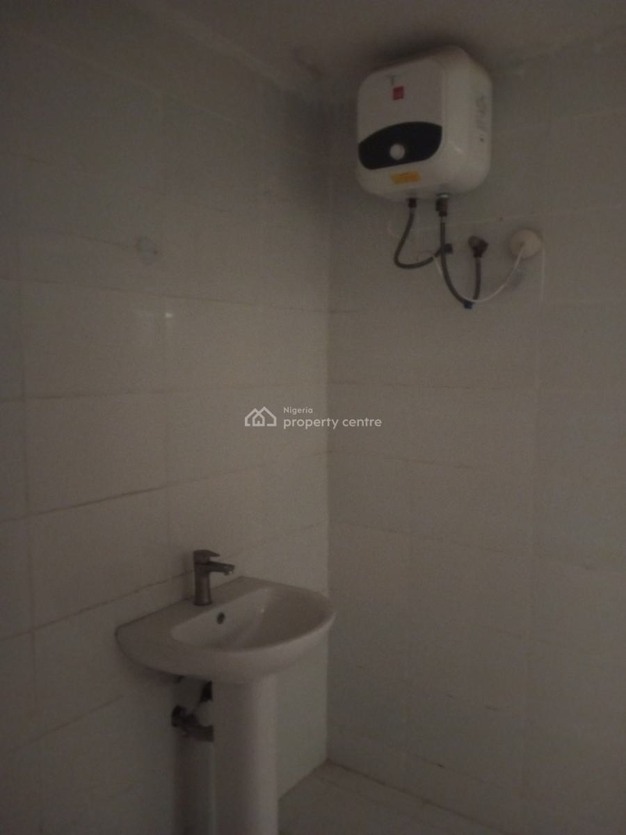 Luxury 4 Bedroom Terrace Duplex in a Secured Estate, Agungi, Lekki, Lagos, Terraced Duplex for Rent