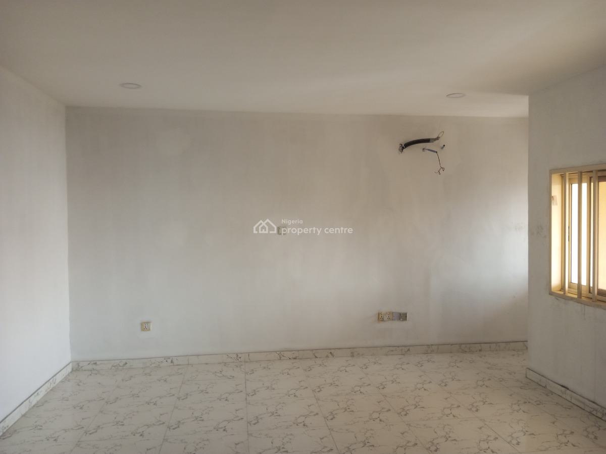 Luxury 4 Bedroom Terrace Duplex in a Secured Estate, Agungi, Lekki, Lagos, Terraced Duplex for Rent