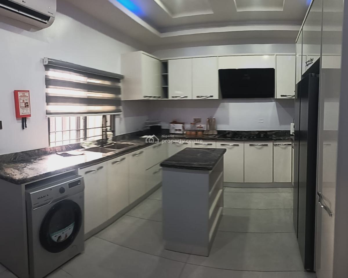 Luxury 5 Bedroom Duplex, Off Admiralty Road, Lekki Phase 1, Lekki, Lagos, Terraced Duplex Short Let