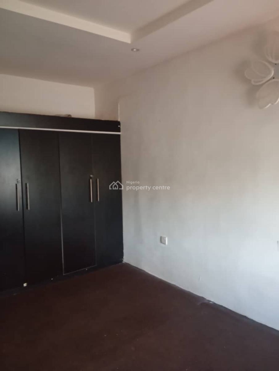 Nice 3 Bedroom Flat in The Heart of Town, Garki, Abuja, Flat / Apartment for Rent
