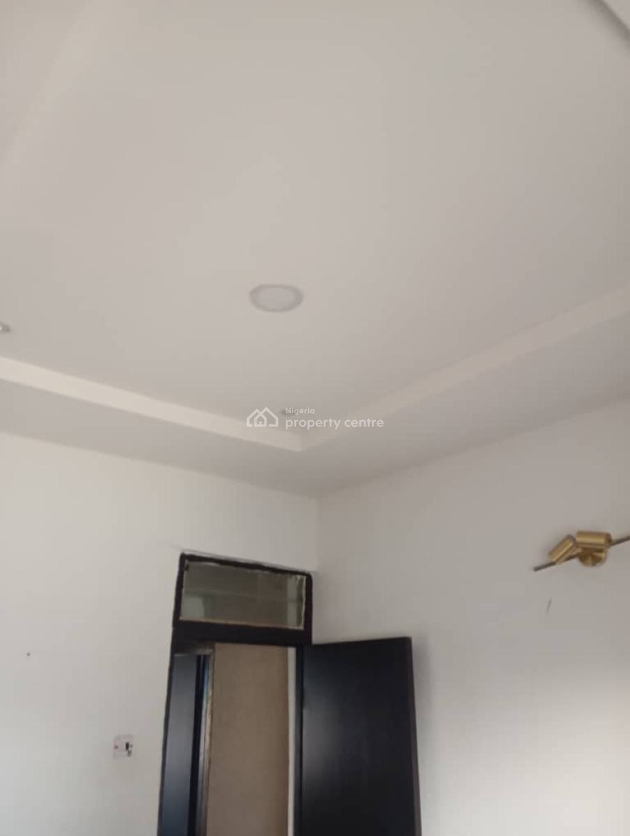 Nice 3 Bedroom Flat in The Heart of Town, Garki, Abuja, Flat / Apartment for Rent