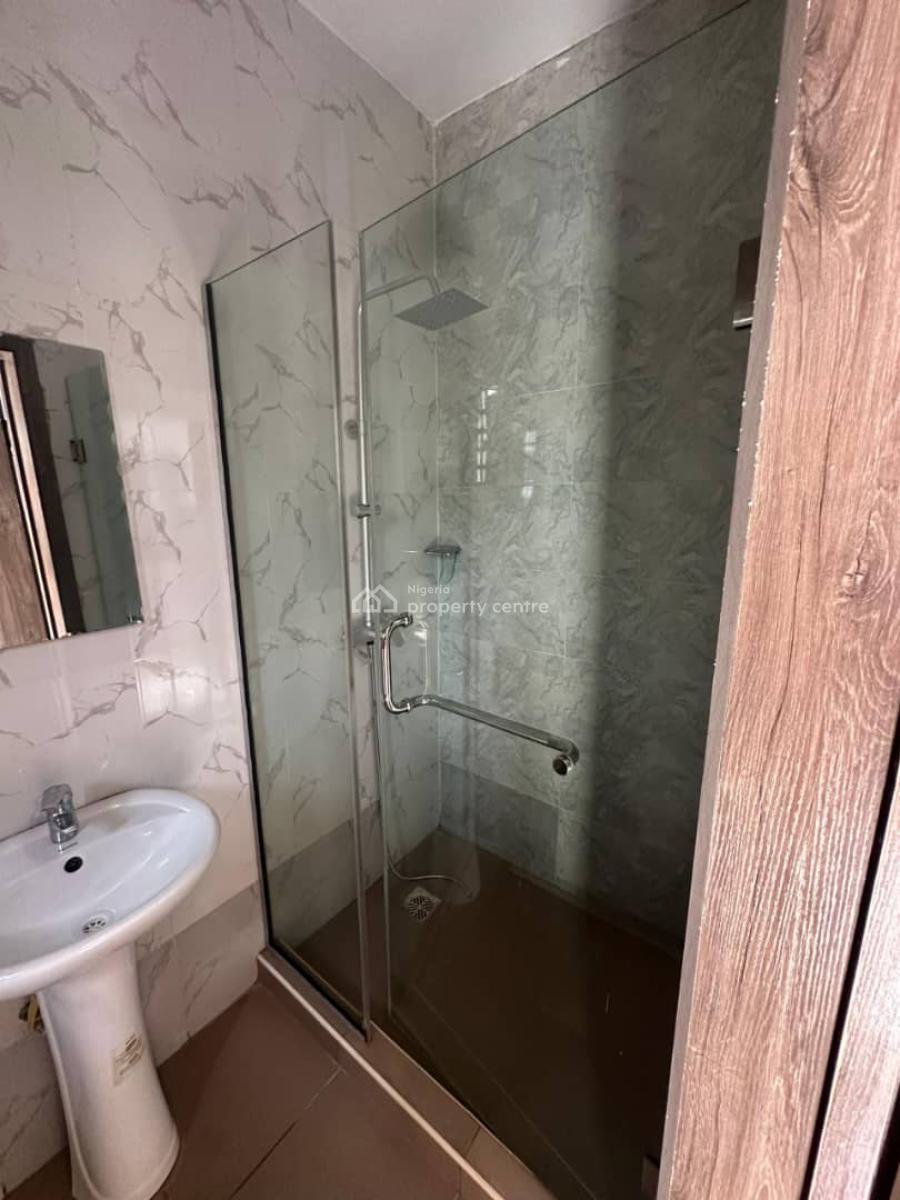Spacious Studio Apartment, Behind Dominos Pizza, Ologolo, Lekki, Lagos, Self Contain (single Rooms) for Rent