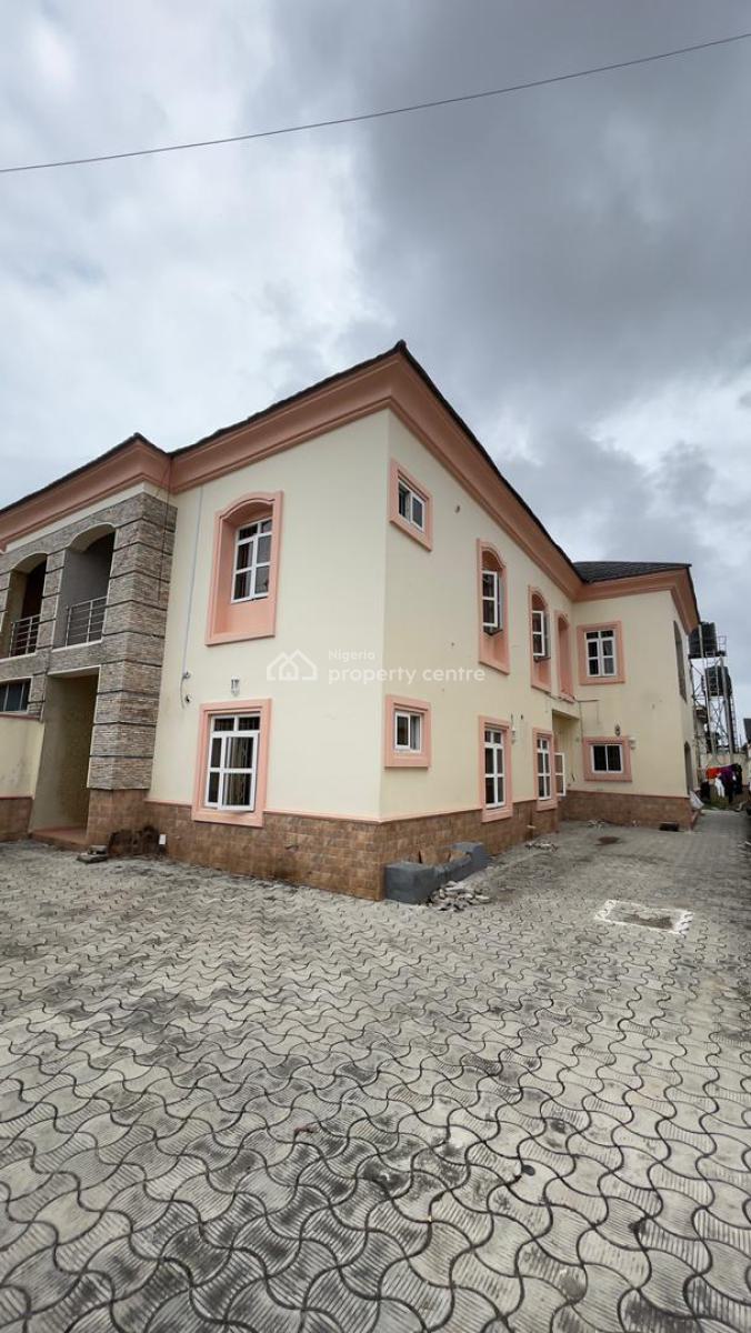 5 Bedroom Semi Detached Duplex, Lekki Phase 1, Lekki, Lagos, Commercial Property for Rent
