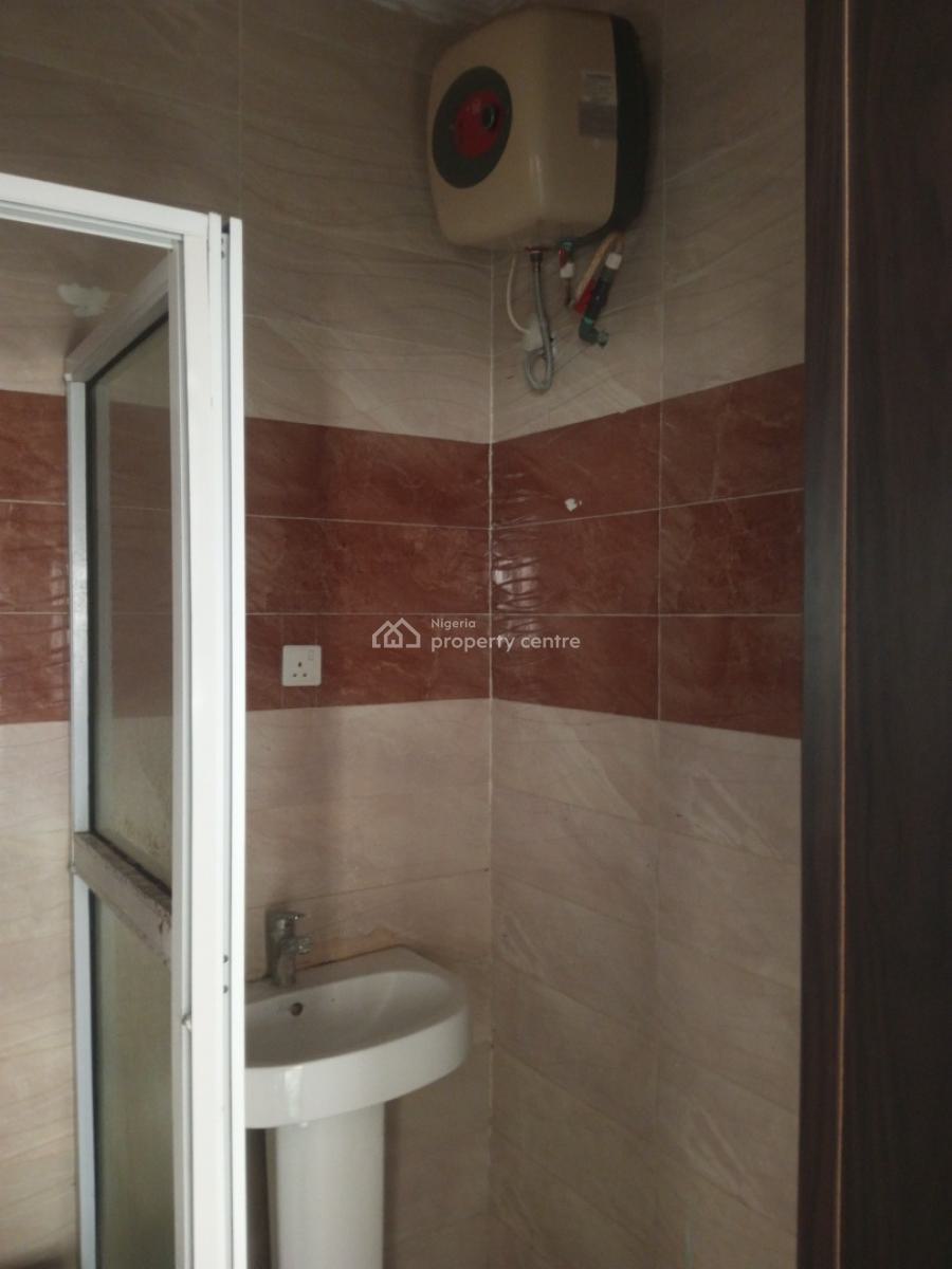 Shared Apartment Upstairs in a Secured Estate, Agungi, Lekki, Lagos, Self Contain (single Rooms) for Rent