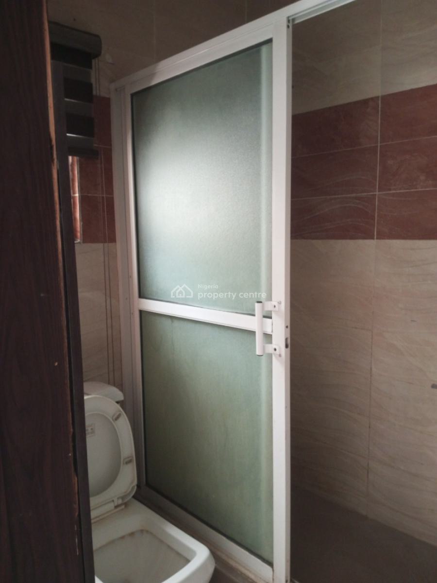 Shared Apartment Upstairs in a Secured Estate, Agungi, Lekki, Lagos, Self Contain (single Rooms) for Rent