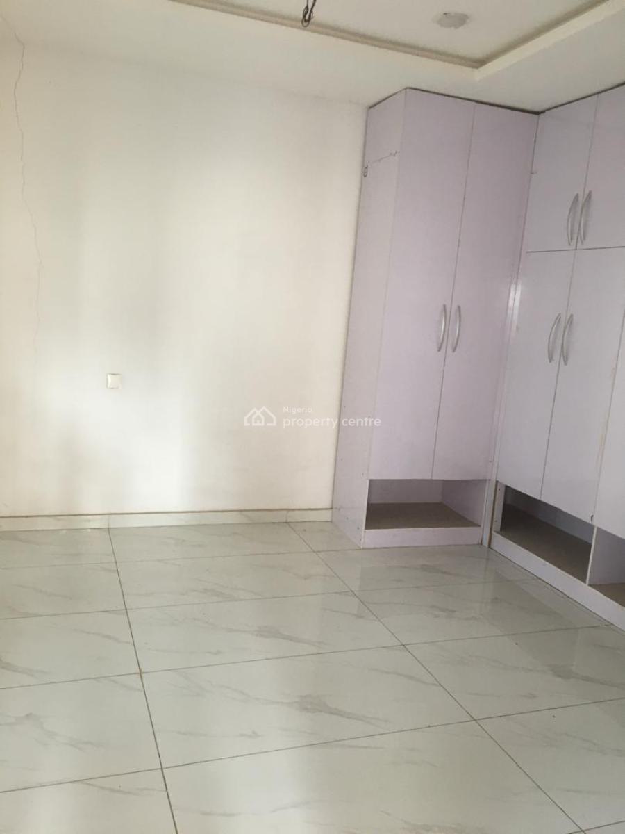 Newly Built 4 Bedroom Semi-detached with Bq, Estate, Lekki, Lagos, Semi-detached Duplex for Rent