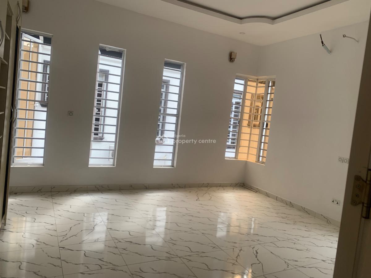 Self Contain (massive Studio), Ikota Villa Estate, Lekki, Lagos, Self Contain (single Rooms) for Rent
