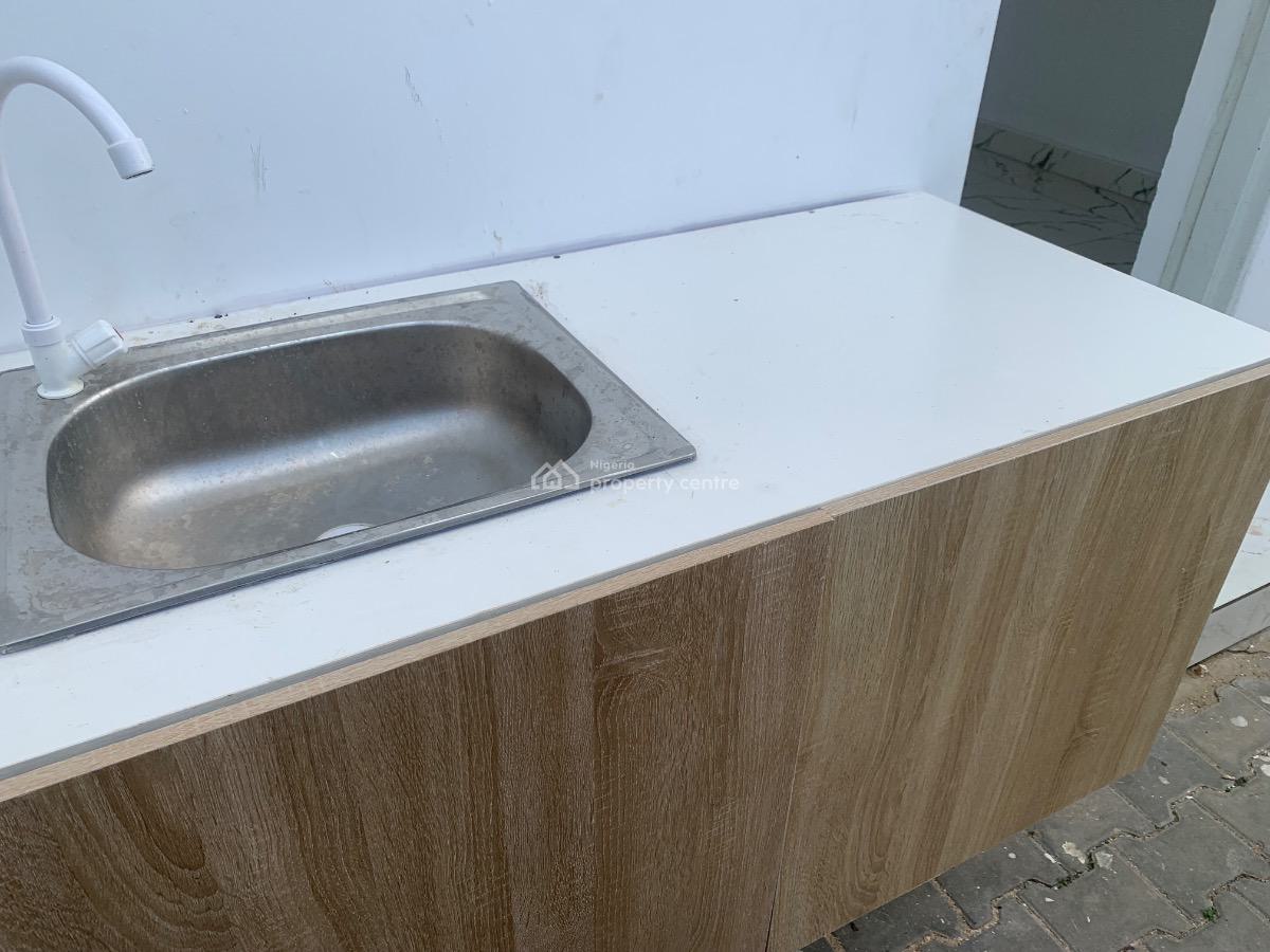 Bq, Ikota Villa Estate, Lekki, Lagos, Self Contain (single Rooms) for Rent