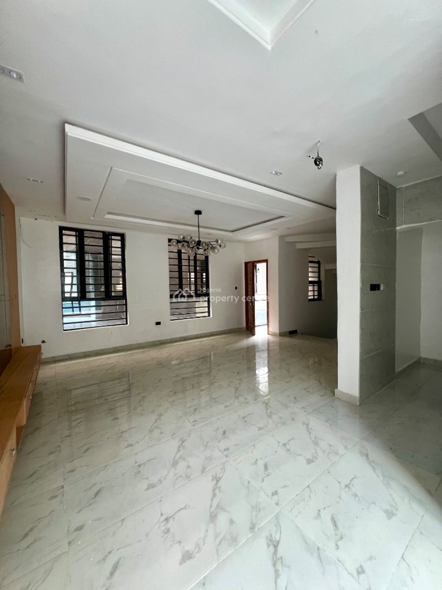 Well Built 4bedroom Terrace Duplex with a Bq, Lekki Phase 1, Lekki, Lagos, Terraced Duplex for Sale