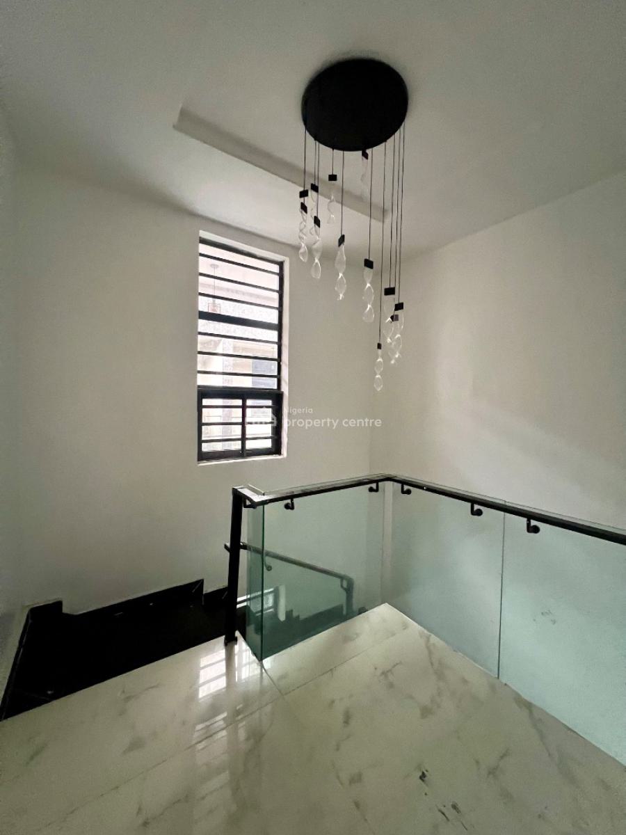 Well Built 4bedroom Terrace Duplex with a Bq, Lekki Phase 1, Lekki, Lagos, Terraced Duplex for Sale