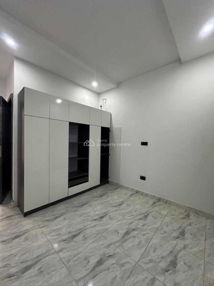 Elegant 3 Bedroom Terraced Duplex with Bq in a Secured Estate., Abraham Adesanya, Ajah, Lagos, Terraced Duplex for Sale