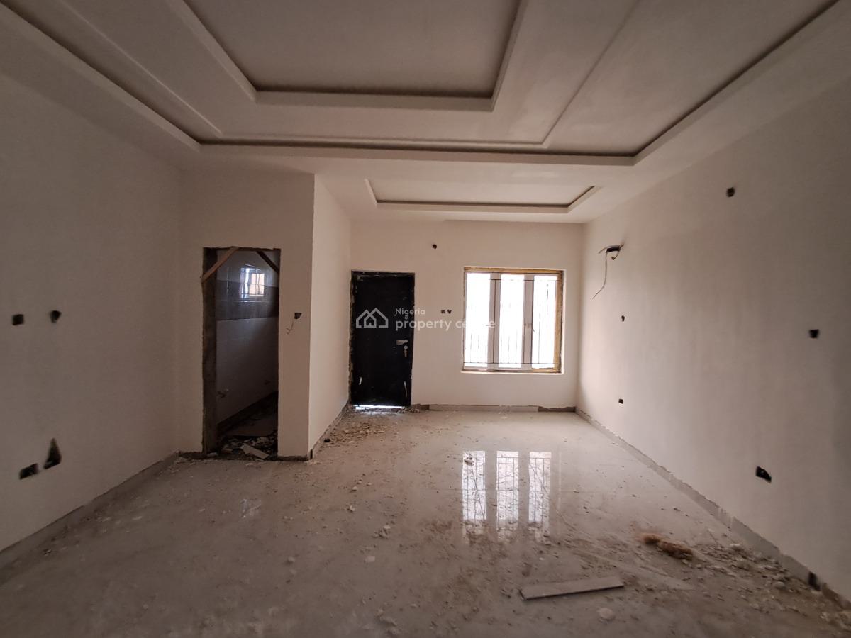 Luxury Built 3bedroom Flat Ensuite, Medina Estate Gbagada, Gbagada, Lagos, Flat / Apartment for Sale