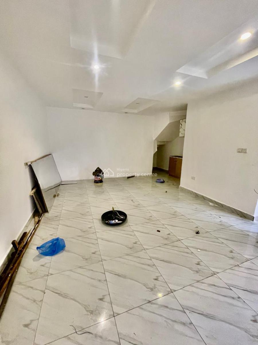 Spacious Studio Apartment with Open Plan Kitchen, Osapa, Lekki, Lagos, Self Contain (single Rooms) for Rent