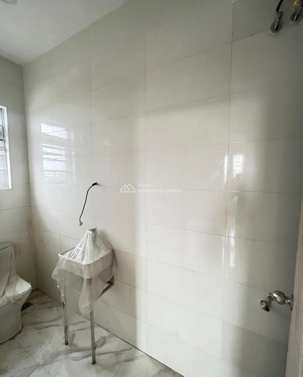 Lovely 2 Bedroom Apartment, Agungi, Agungi, Lekki, Lagos, Block of Flats for Sale
