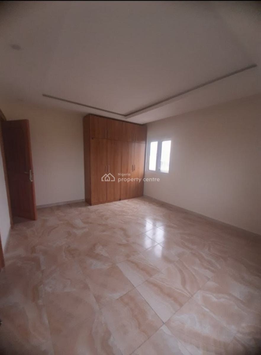 New 2bedroom Flat Upstairs with Elevator, Off Admiralty Way, Lekki Phase 1, Lekki, Lagos, Flat / Apartment for Rent