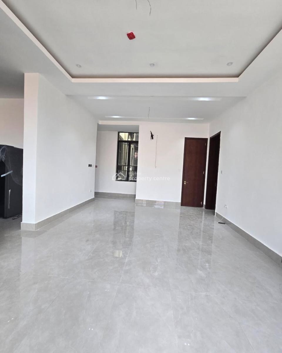 Exquisitely Designed Contemporary 3 Bedroom Apartments, Lekki Phase 1, Lekki, Lagos, Flat / Apartment for Sale