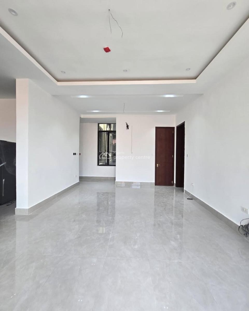 Exquisitely Designed Contemporary 3 Bedroom Apartments, Lekki Phase 1, Lekki, Lagos, Flat / Apartment for Sale