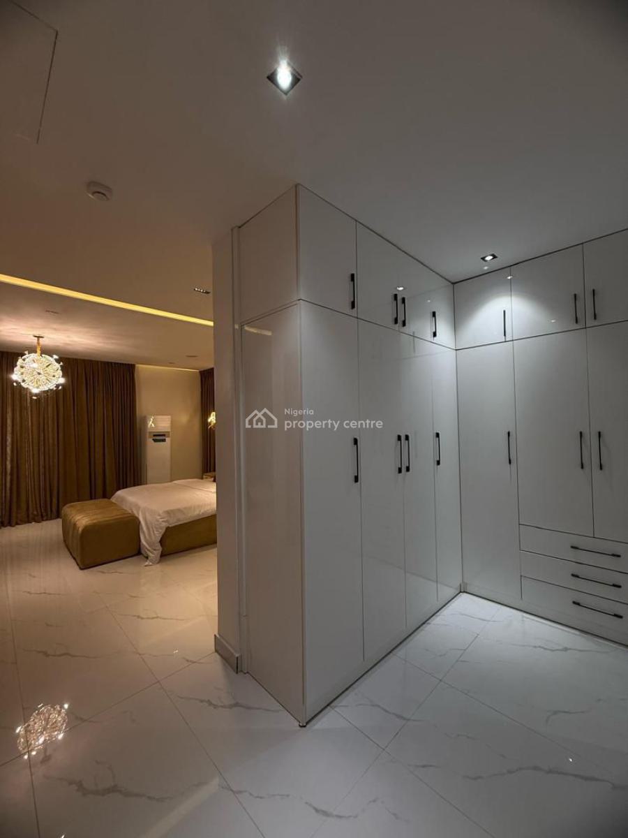 5 Bedroom( Self Compound) with Cinema & Ps5, Adeniyi Jones, Ikeja, Lagos, Flat / Apartment Short Let