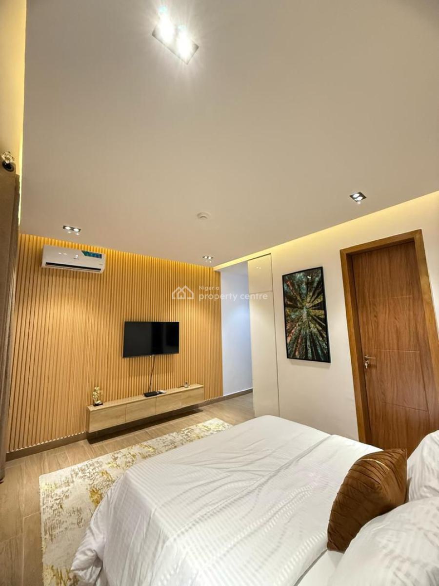 5 Bedroom( Self Compound) with Cinema & Ps5, Adeniyi Jones, Ikeja, Lagos, Flat / Apartment Short Let