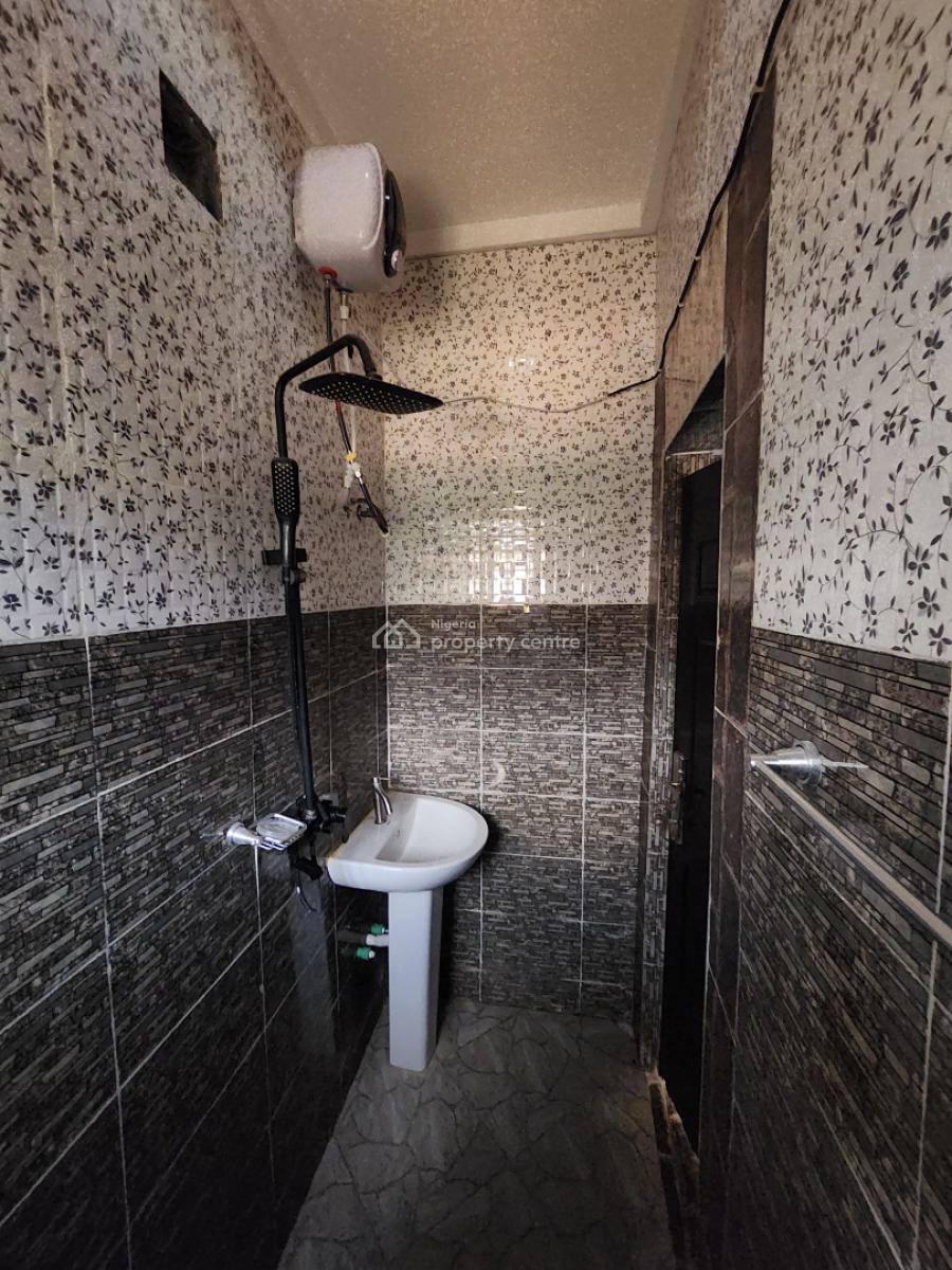 Luxury Two Bedroom Block of Flat, News Engineering Dawaki, Dawaki, Gwarinpa, Abuja, Flat / Apartment for Rent