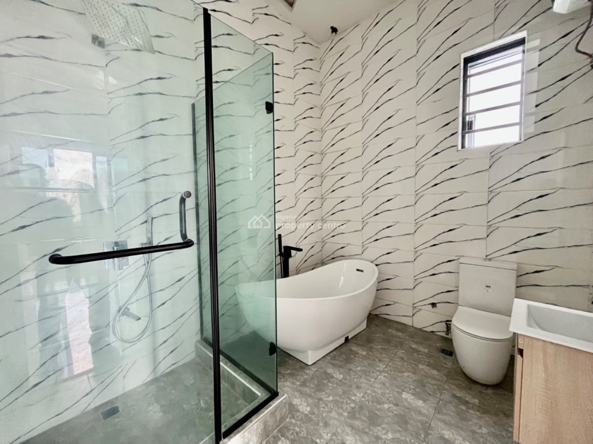 Charming 3-bedroom Semi-detached Duplex with Bq -- Chevron Axis, Chevron, Lekki, Lagos, Semi-detached Duplex for Rent