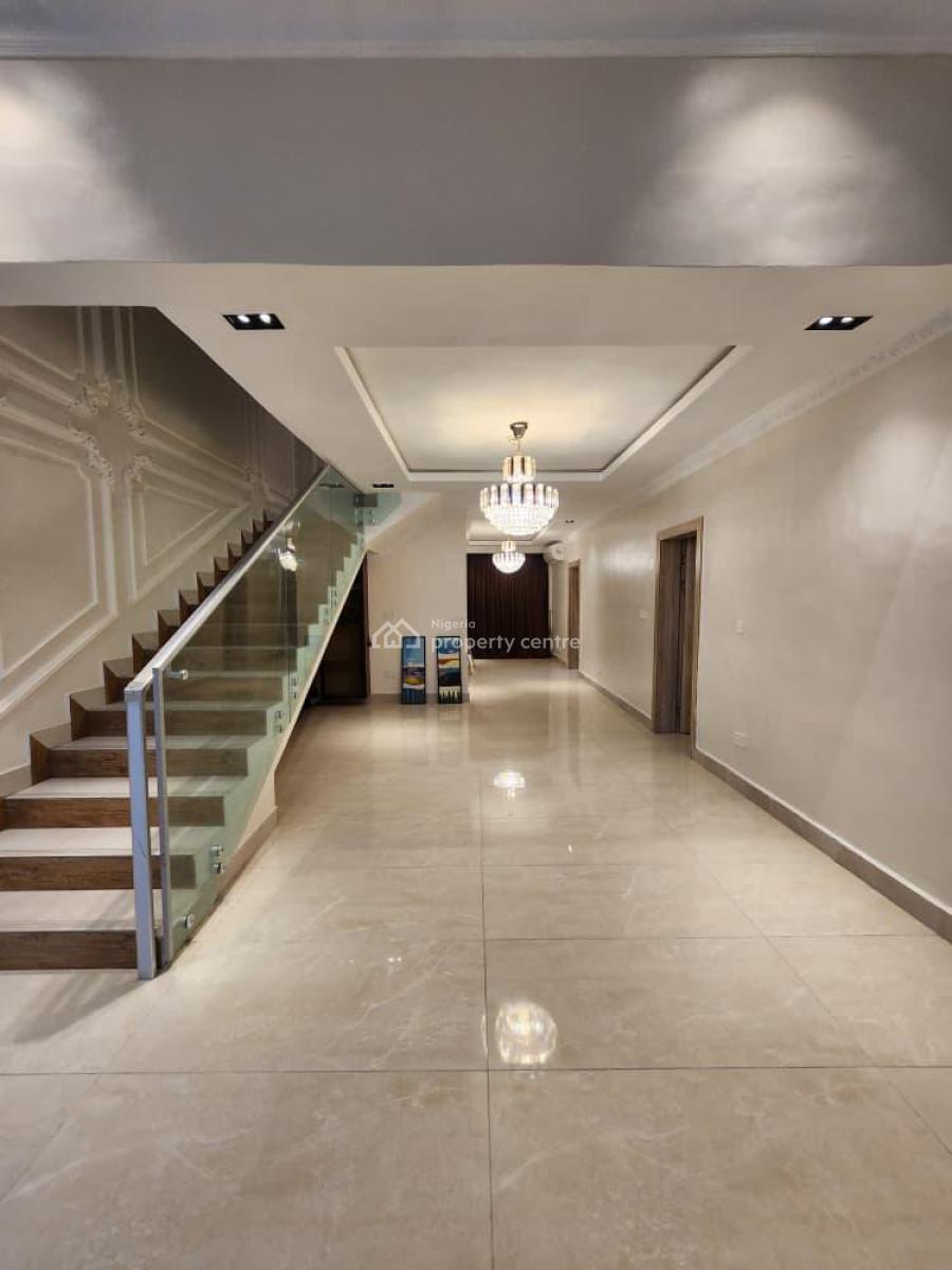 Luxury 4-bedroom Penthouse with Bq (water & City View), Lekki Phase 1, Lekki, Lagos, Flat / Apartment for Rent