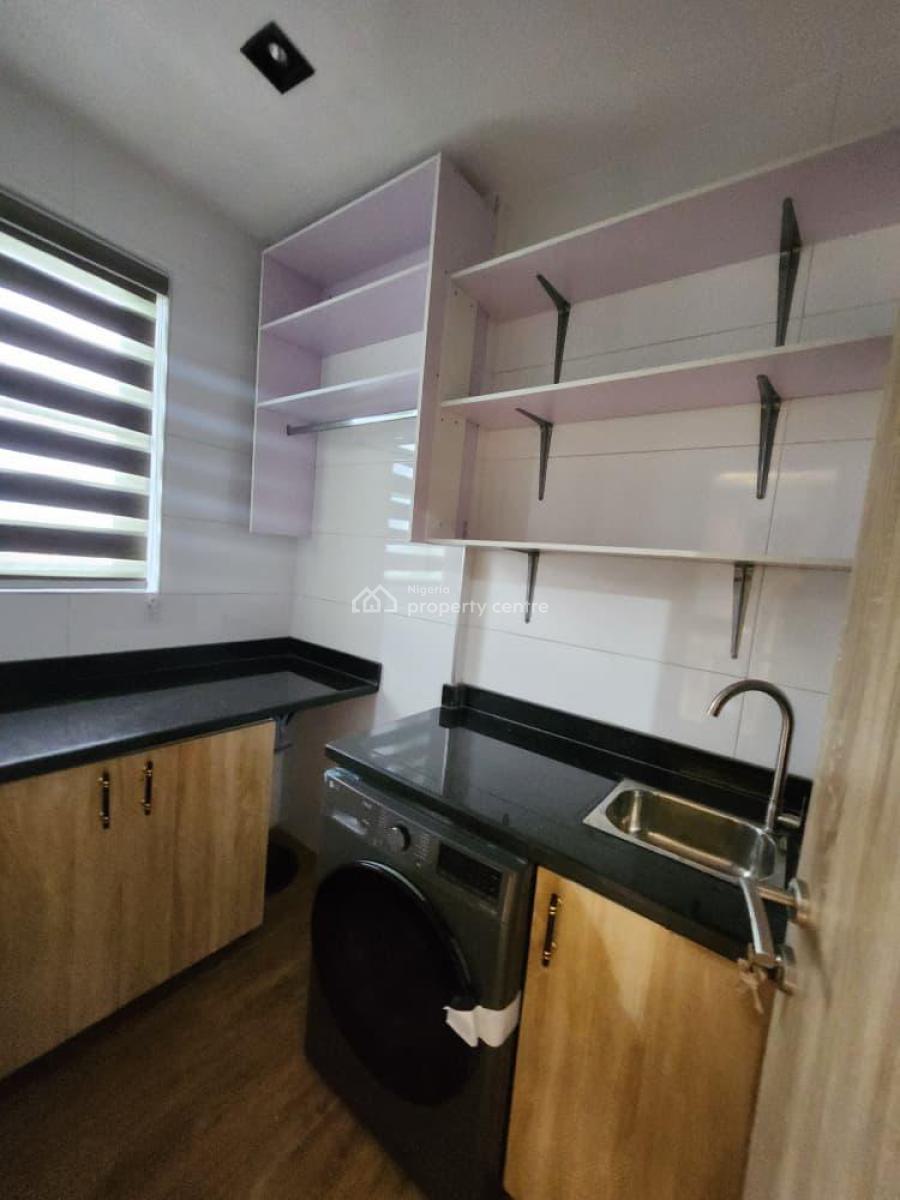 Luxury 4-bedroom Penthouse with Bq (water & City View), Lekki Phase 1, Lekki, Lagos, Flat / Apartment for Rent