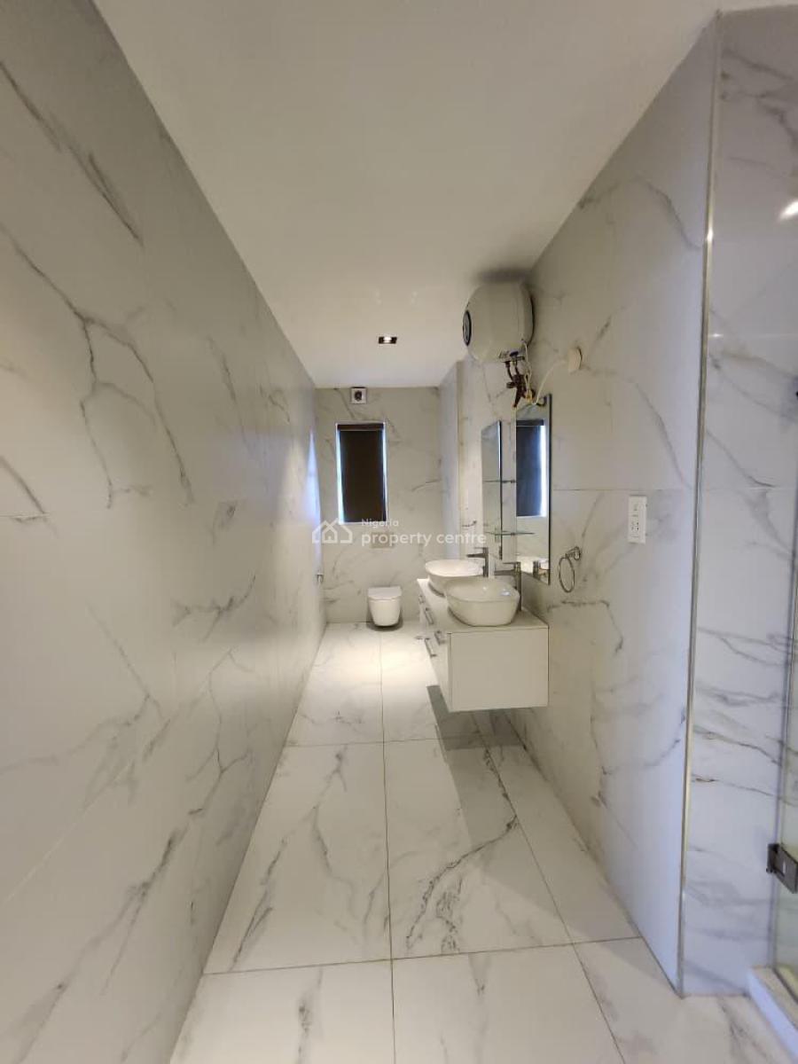 Luxury 4-bedroom Penthouse with Bq (water & City View), Lekki Phase 1, Lekki, Lagos, Flat / Apartment for Rent