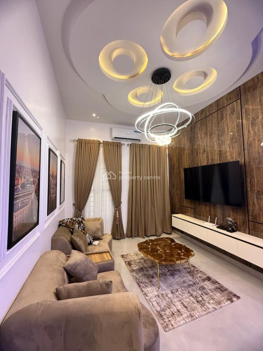 4 Bedroom( Selfcompound) Snooker & Ps5, Surulere, Lagos, Flat / Apartment Short Let