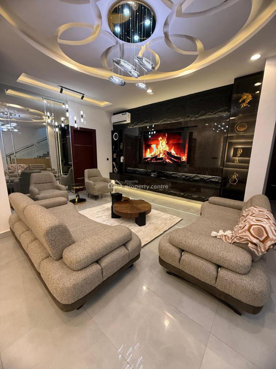 4 Bedroom( Selfcompound) Snooker & Ps5, Surulere, Lagos, Flat / Apartment Short Let