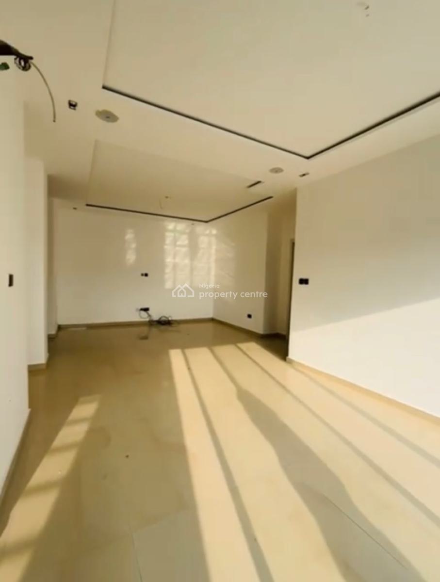 Luxury 2 Bedroom Apartment + Swimming Pool, Gym, Elevator, Lekki Phase 1, Lekki, Lagos, Flat / Apartment for Rent