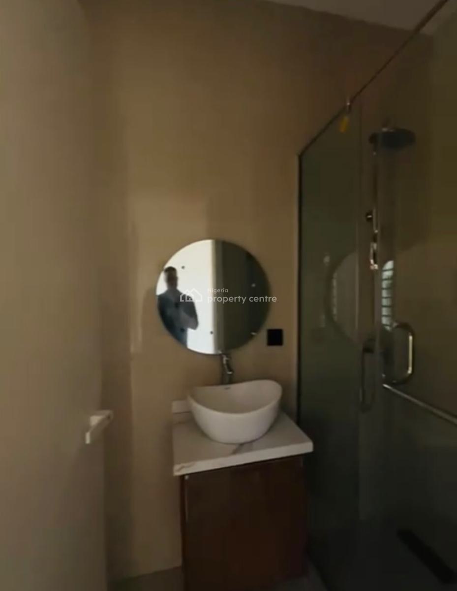 Luxury 2 Bedroom Apartment + Swimming Pool, Gym, Elevator, Lekki Phase 1, Lekki, Lagos, Flat / Apartment for Rent