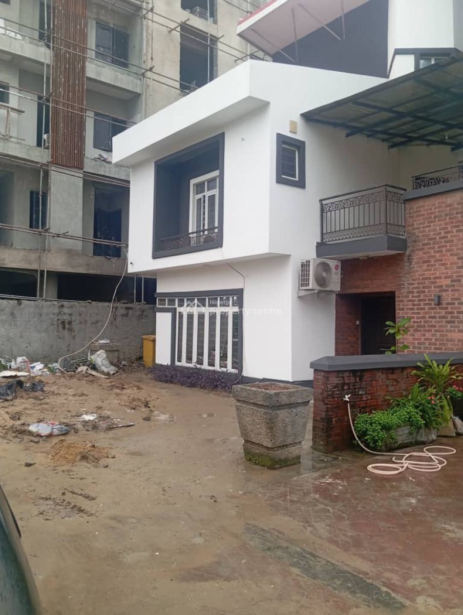 Massive 4 Bedroom Semi Detached with a Bq Very Perfect for Office Use, Oduduwa Way, Ikeja Gra, Ikeja, Lagos, Semi-detached Bungalow for Rent