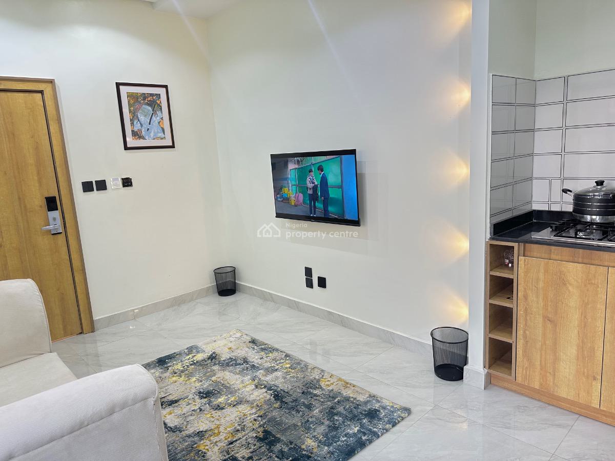 1-bedroom Condo with Balcony in Wuse 2, 3 Sorotona Close, Wuse 2, Abuja, Mini Flat (room and Parlour) Short Let