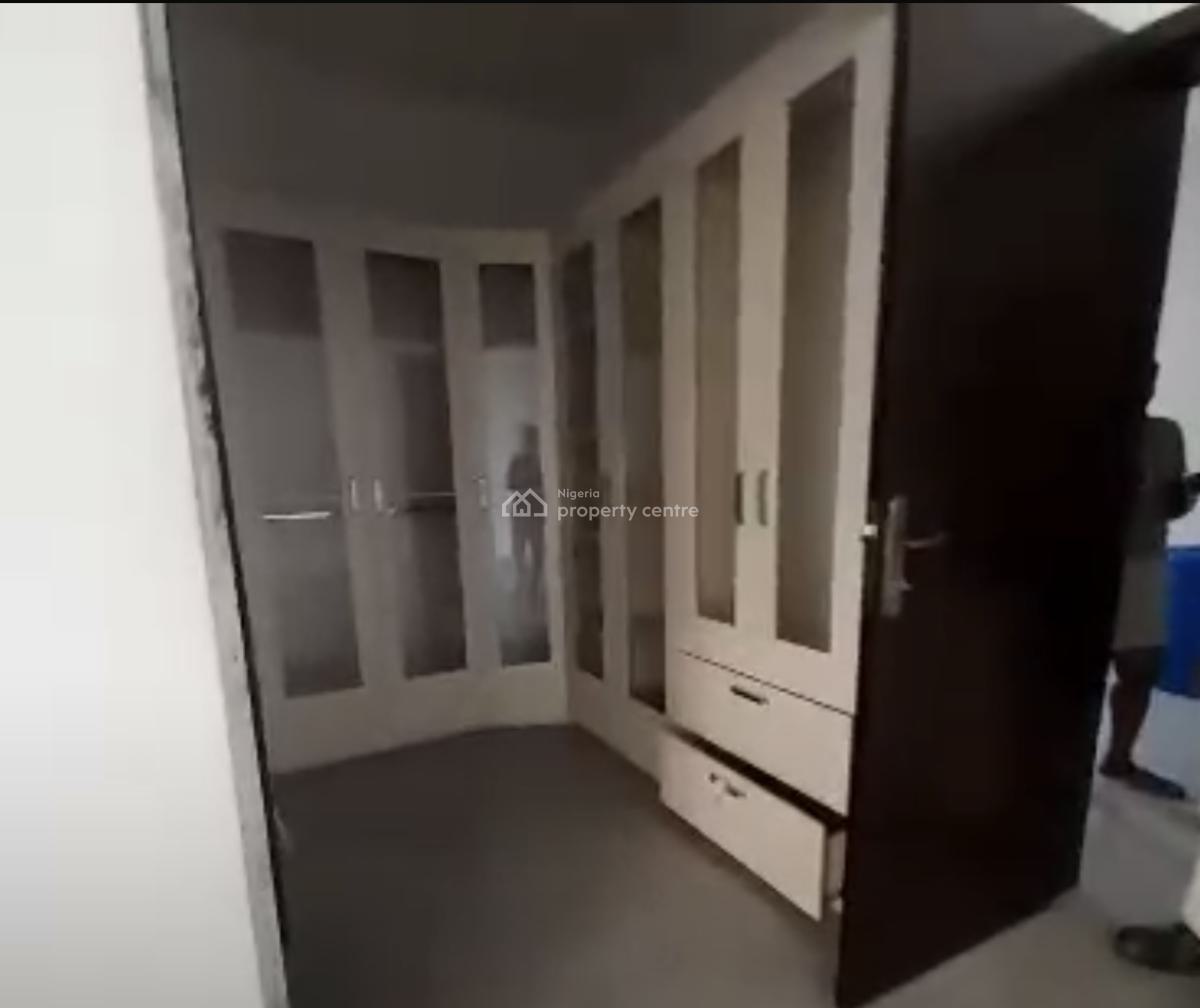 a Super Spacious Masters Bedroom Apartment, 18 Nweka Street, Bera Estate, Chevron, Ologolo, Lekki, Lagos, Self Contain (single Rooms) for Rent