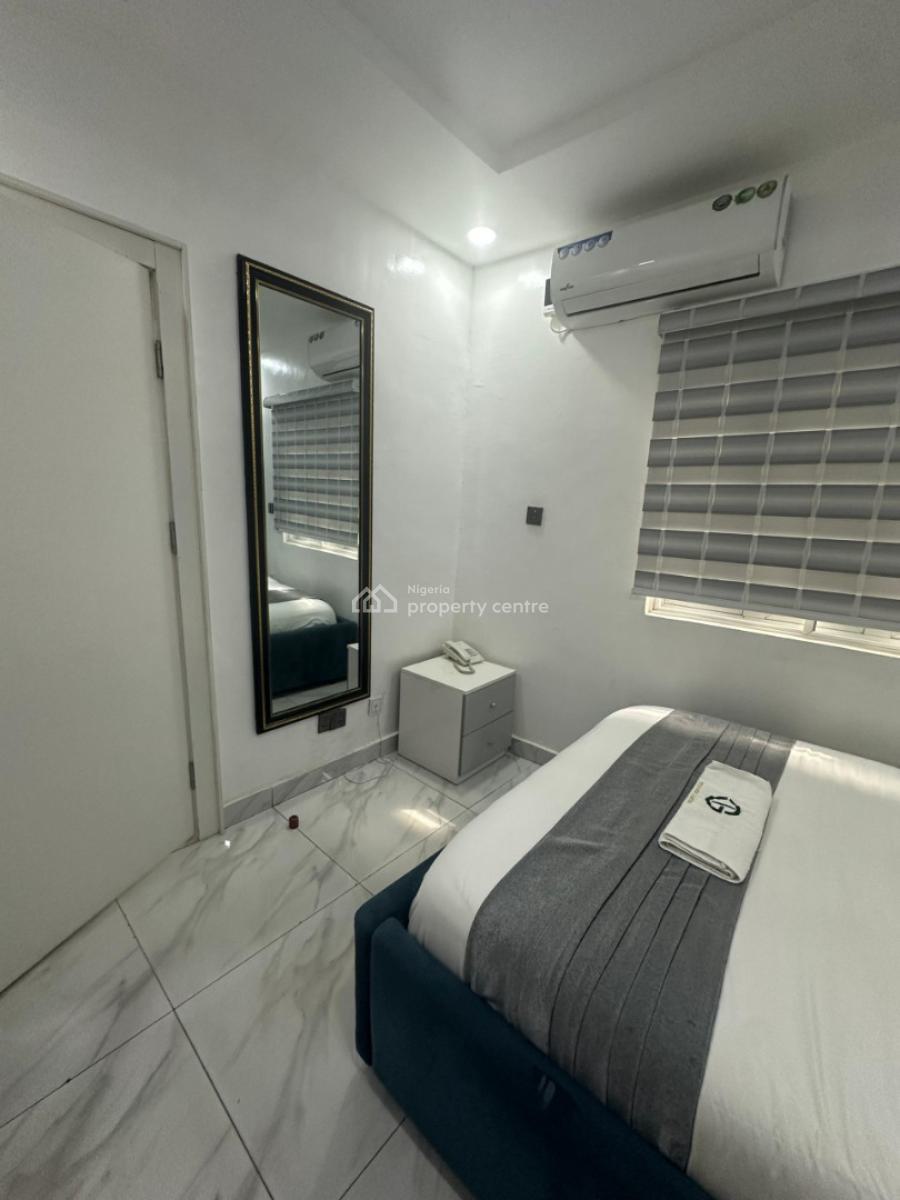 Furnished 1 Bedroom Apartment, Ikeja Gra, Ikeja, Lagos, Flat / Apartment Short Let