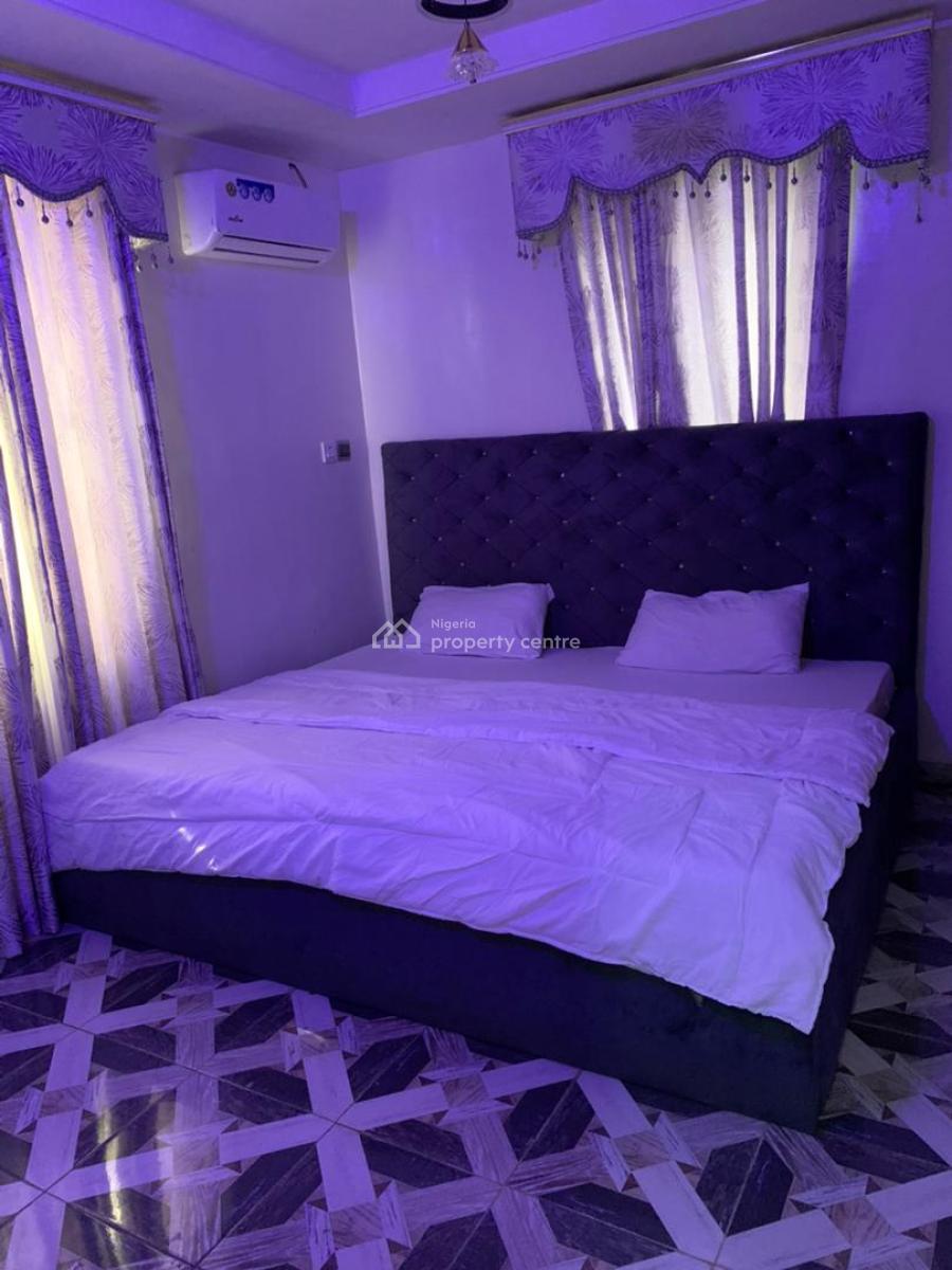 a Room and Palour Self Contained, Twins Garden Estates, Ibeju Lekki, Lagos, Mini Flat (room and Parlour) Short Let