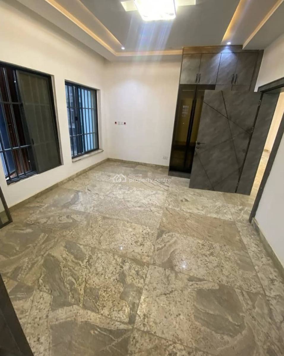5 Bedrooms Detached Duplex, Guzape District, Abuja, Detached Duplex for Sale