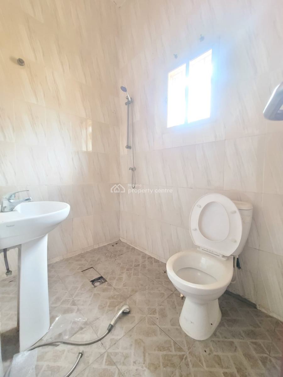 Standard and Sharp 2 Bedroom Apartment, Mobile Road, Ilaje, Ajah, Lagos, Flat / Apartment for Rent