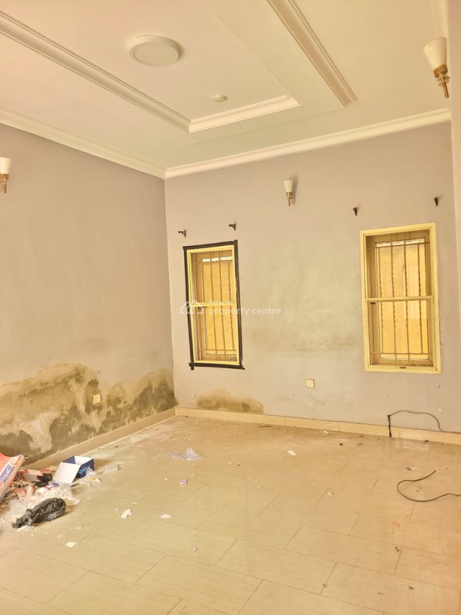 Standard and Sharp 2 Bedroom Apartment, Mobile Road, Ilaje, Ajah, Lagos, Flat / Apartment for Rent