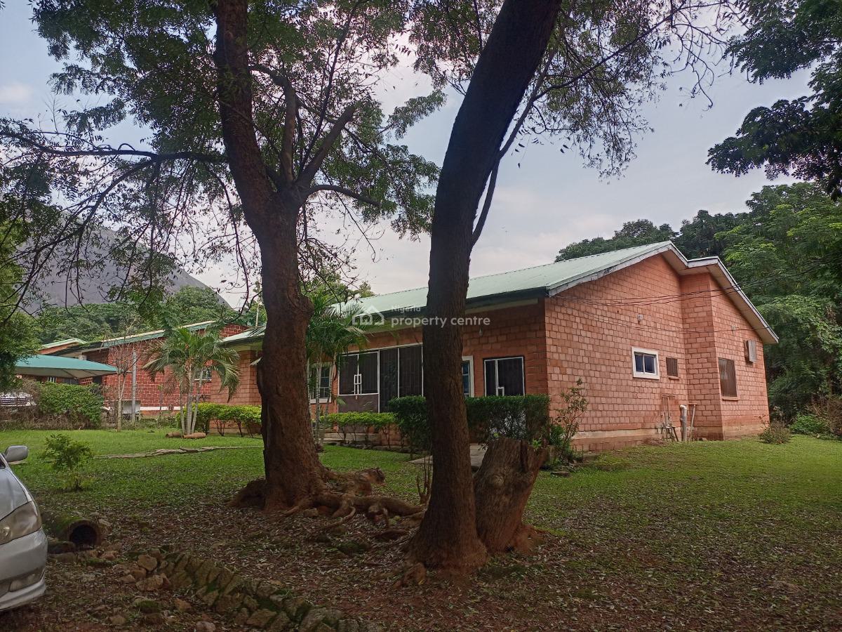 5 Bedrooms Bungalow on a Land of 1,500 Square Meter, By Nigeria Army War College, By The Presidential Villa, Asokoro District, Abuja, Detached Bungalow for Sale