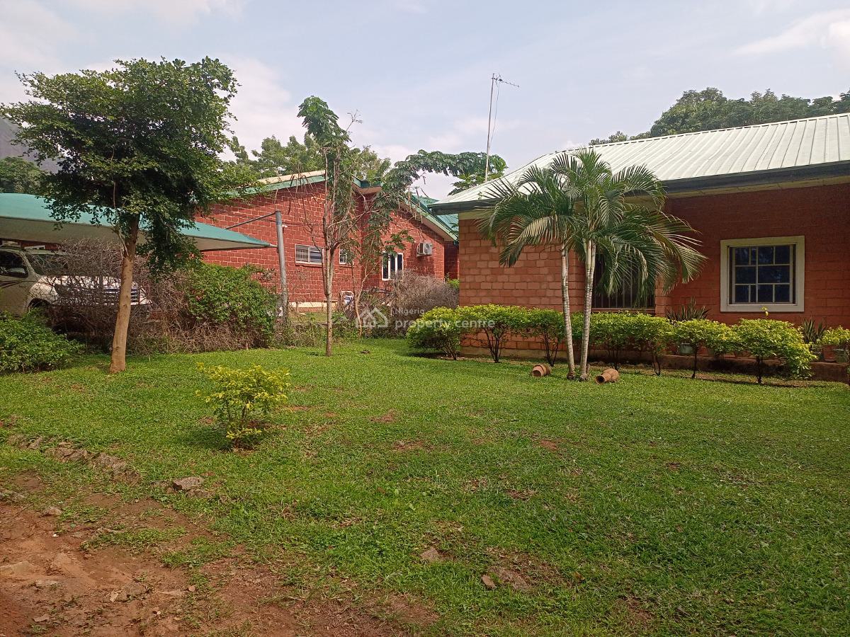 5 Bedrooms Bungalow on a Land of 1,500 Square Meter, By Nigeria Army War College, By The Presidential Villa, Asokoro District, Abuja, Detached Bungalow for Sale