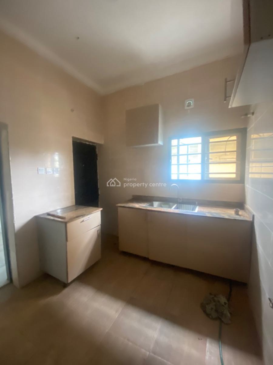 Very Sweet and Lovable Classic Sharp 2 Bedroom Just Out, Meadow View Estate, Ogombo, Ajah, Lagos, Flat / Apartment for Rent