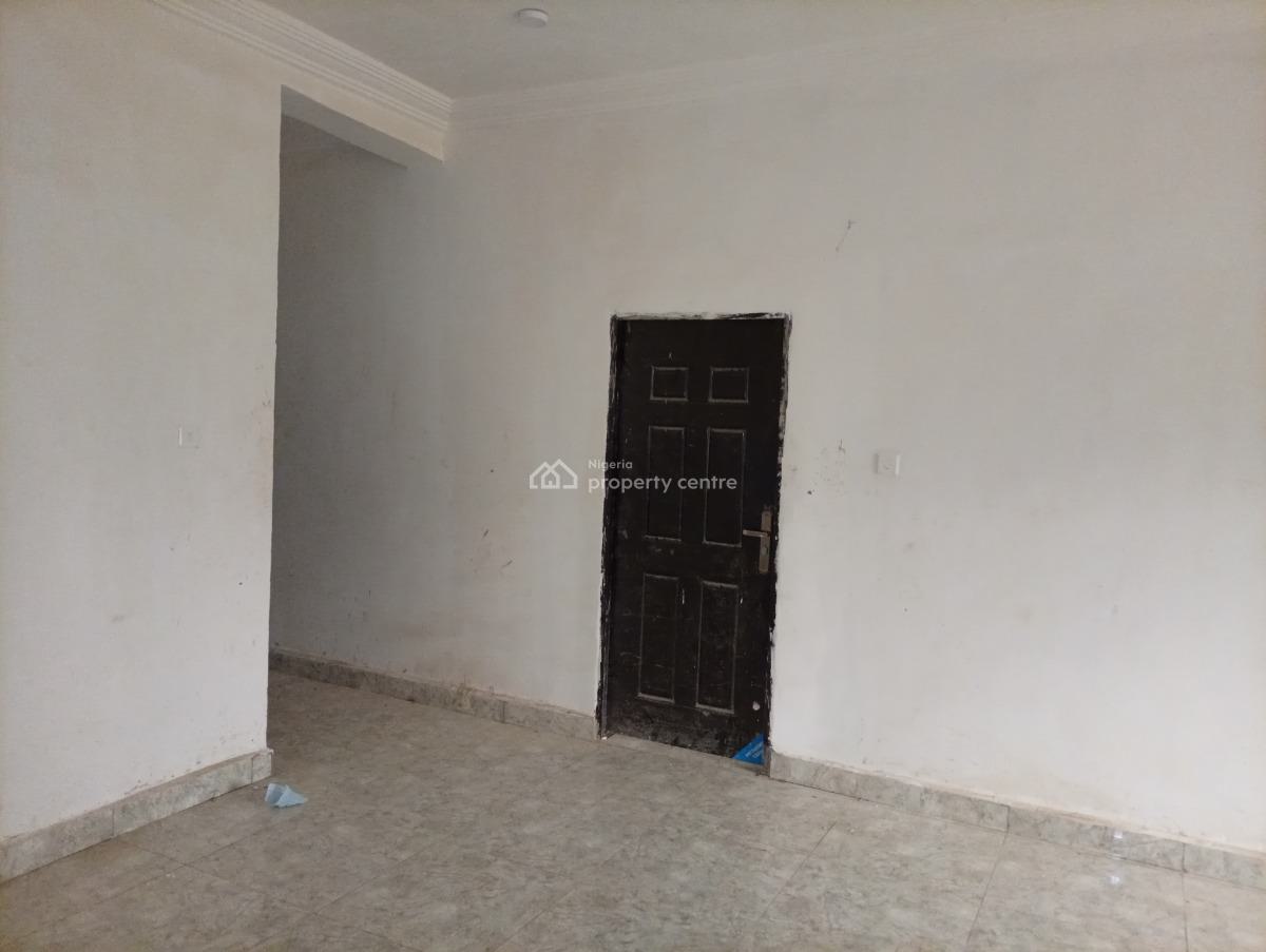 3 Bedrooms Apartment Aso Garden Estate Phase 2 Papas Ground, Beside Papas Ground Opposite Kubwa Federal Housing Bridge, Kubwa, Abuja, Flat / Apartment for Sale