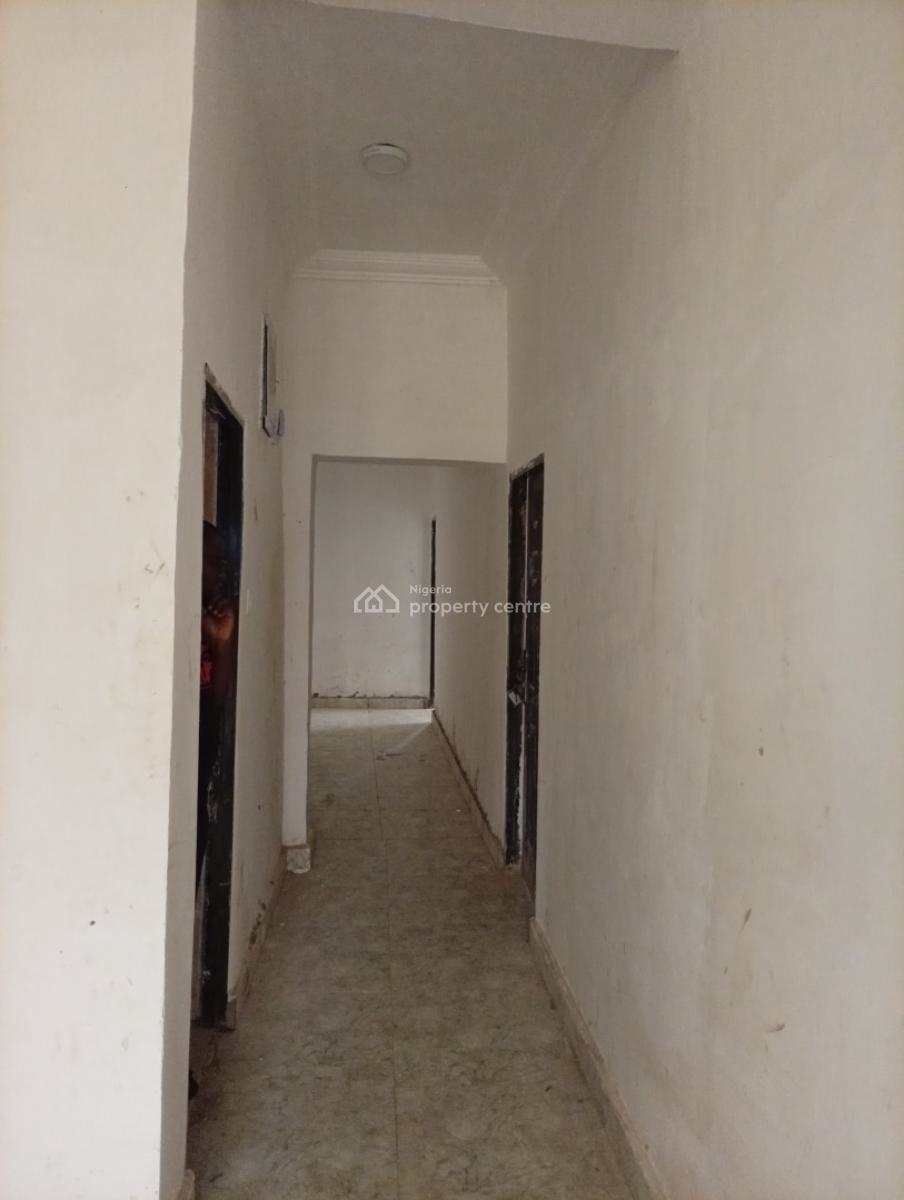 3 Bedrooms Apartment Aso Garden Estate Phase 2 Papas Ground, Beside Papas Ground Opposite Kubwa Federal Housing Bridge, Kubwa, Abuja, Flat / Apartment for Sale