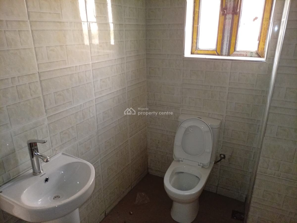 3 Bedrooms Apartment Aso Garden Estate Phase 2 Papas Ground, Beside Papas Ground Opposite Kubwa Federal Housing Bridge, Kubwa, Abuja, Flat / Apartment for Sale
