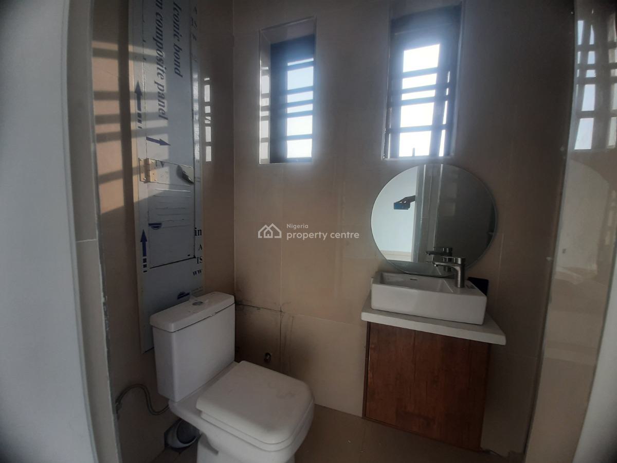 Newly Built and Serviced with 24/7 Power Supply 2 Bedroom En-suite Flat, Lekki Phase 1, Lekki, Lagos, Flat / Apartment for Rent