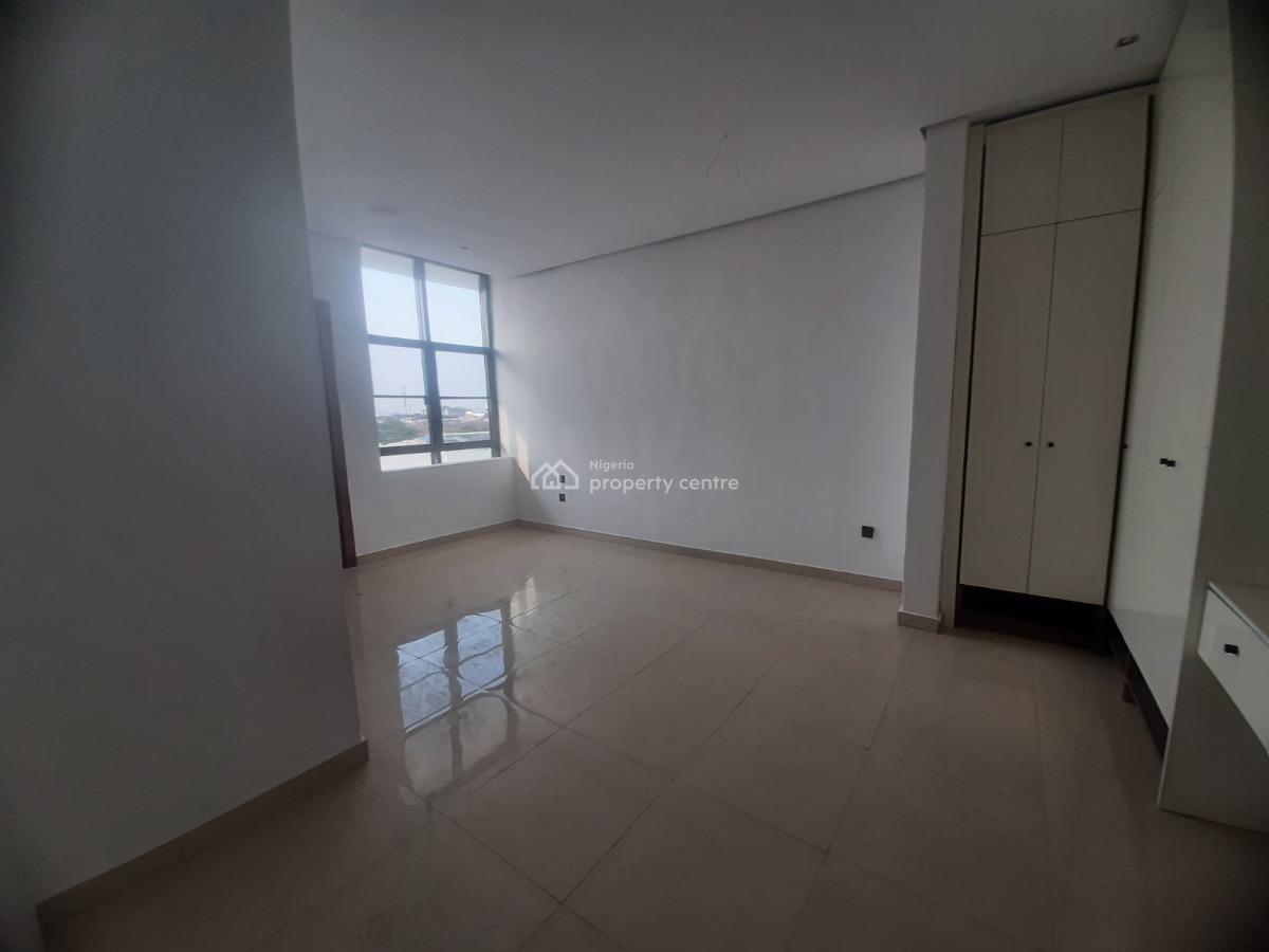 Newly Built and Serviced with 24/7 Power Supply 2 Bedroom En-suite Flat, Lekki Phase 1, Lekki, Lagos, Flat / Apartment for Rent