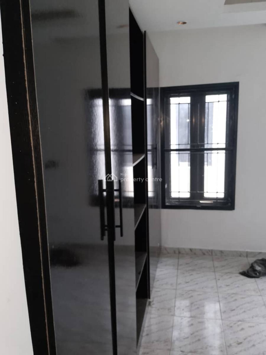 Luxury 7 Units of Decent 3 Bedroom, Ikeja Gra, Ikeja, Lagos, Flat / Apartment for Rent