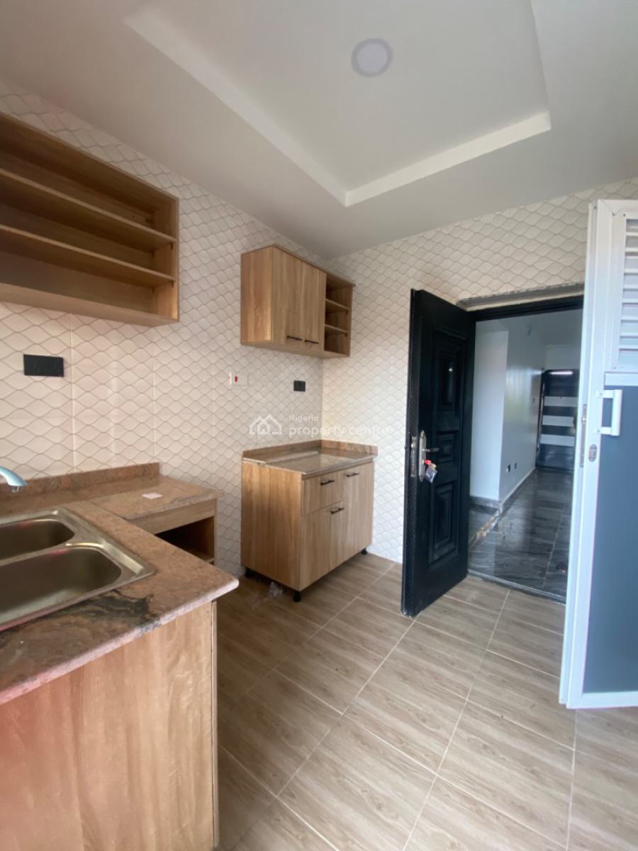 an Executive Three Bedroom Flat, Peace Land Estate Estate Ogombo Off Abraham Adesanya Ajah, Lekki, Lagos, Flat / Apartment for Rent